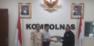 etua Umum Serikat Media Siber Indonesia (SMSI), Firdaus, didampingi Waketum, Hendra J Kede, mengoordinasikan rencana pelaksanaan Rapat Pimpinan Nasional (Rapimnas) SMSI